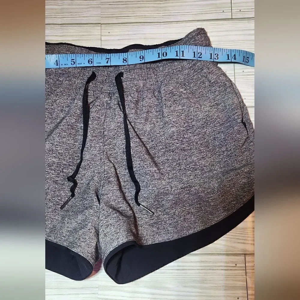 Lululemon Athletica Choose a Side Shorts Black and Heather Gray Size 4